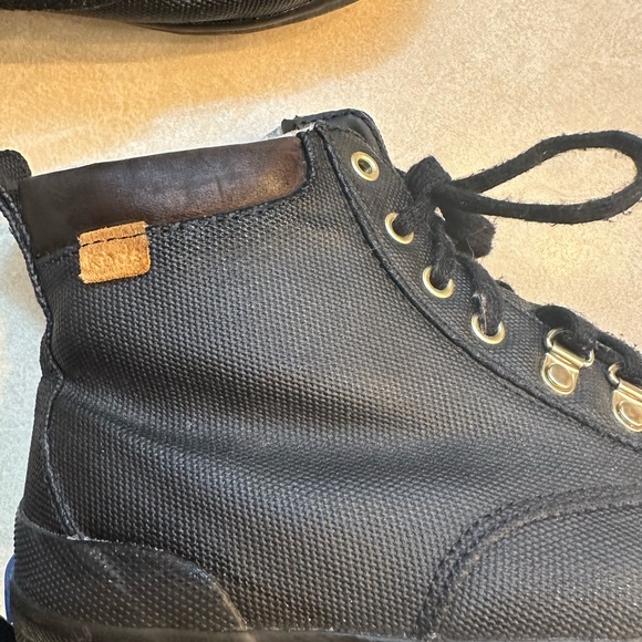 Ked’s waterproof boots, sz 9 - Picture 8 of 8